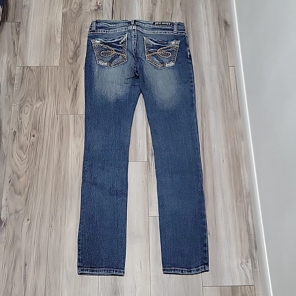 Low Rise Stretch Skinny Jeans - Size 7